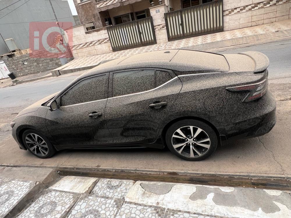 Nissan Maxima